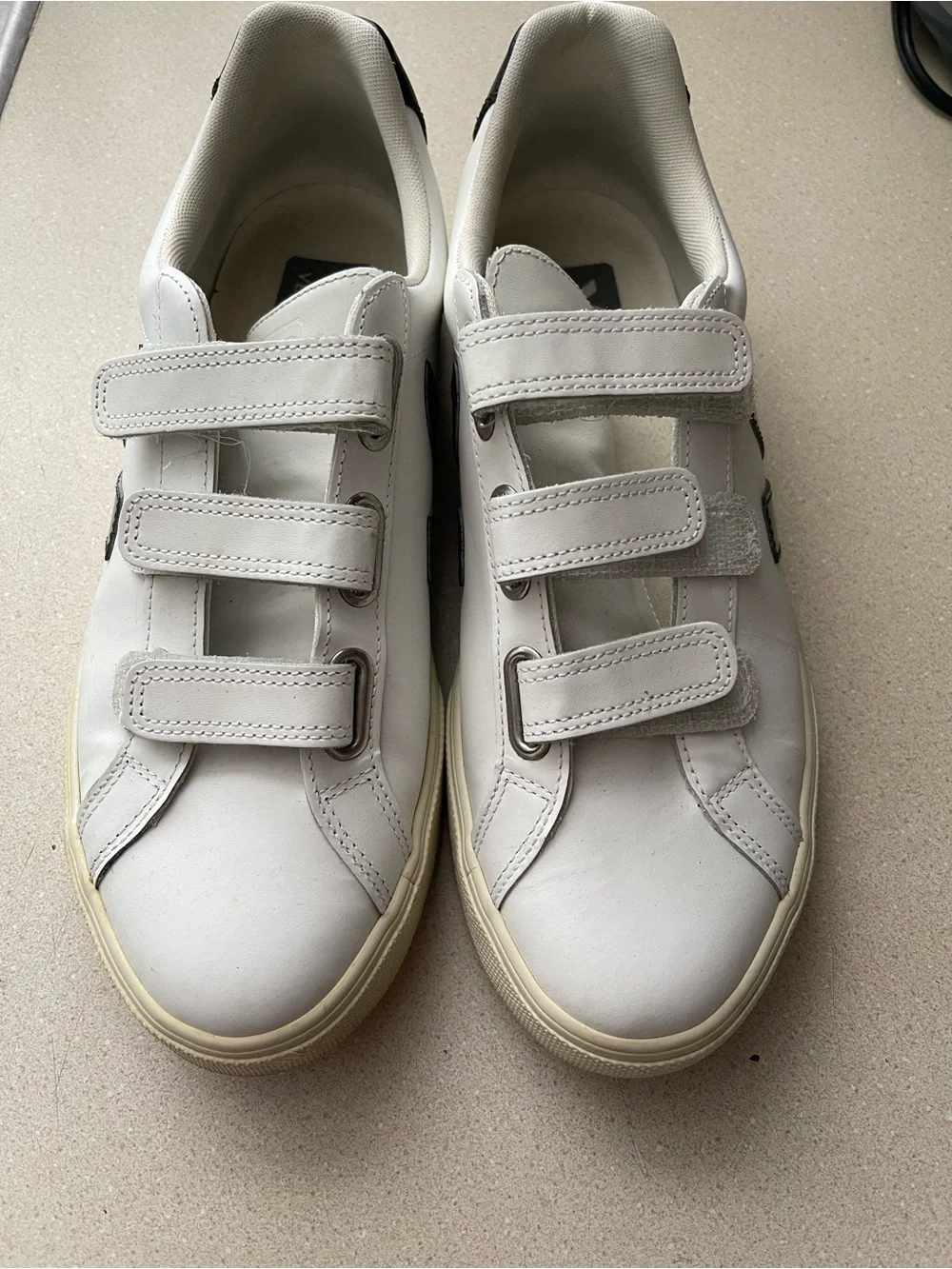 Veja pre owned